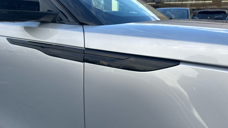 Land Rover Range Rover Velar 2.0 D200 SE 5dr Auto Diesel Estate